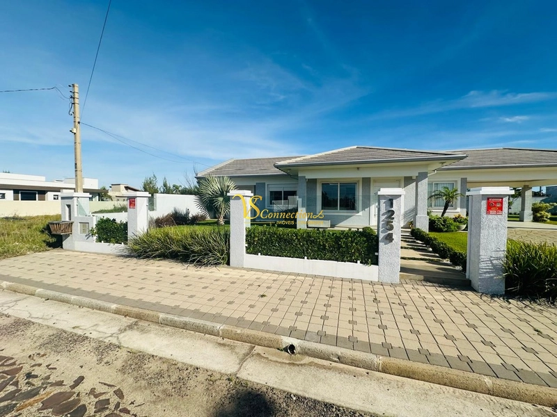 MARAVILHOSA CASA COM ANEXO EM ATLÂNTIDA SUL: 3ª foto da galeria de imagens do imóvel