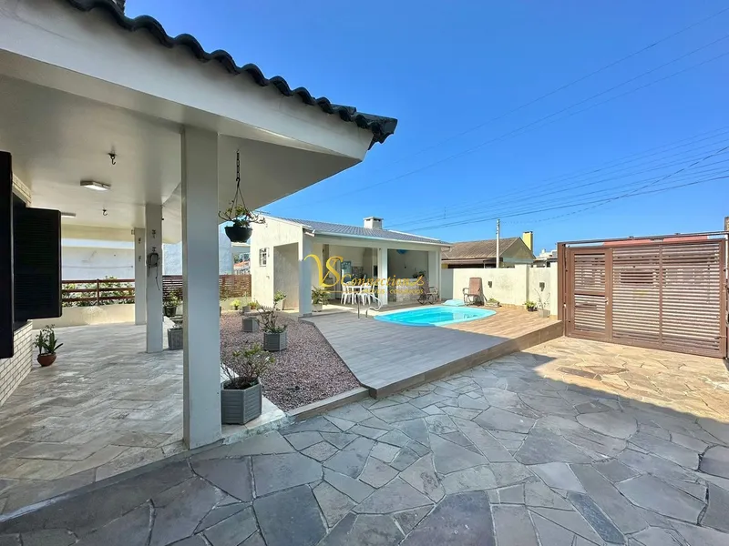 Descansar nos seus 18km de praia é uma boa opção para tranquilidade.: 2ª foto da galeria de imagens do imóvel