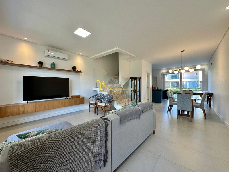 SOBRADO À BEIRA LAGO EM CONDOMÍNIO COM PRAIA PARTICULAR: 9ª foto da galeria de imagens do imóvel