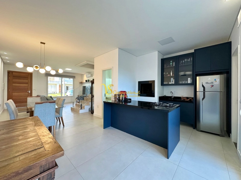 SOBRADO À BEIRA LAGO EM CONDOMÍNIO COM PRAIA PARTICULAR: 8ª foto da galeria de imagens do imóvel