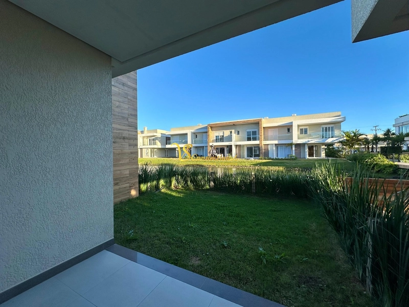 SOBRADO À BEIRA LAGO EM CONDOMÍNIO COM PRAIA PARTICULAR: 4ª foto da galeria de imagens do imóvel