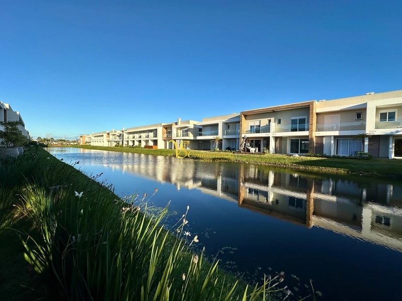 SOBRADO À BEIRA LAGO EM CONDOMÍNIO COM PRAIA PARTICULAR: 2ª foto da galeria de imagens do imóvel