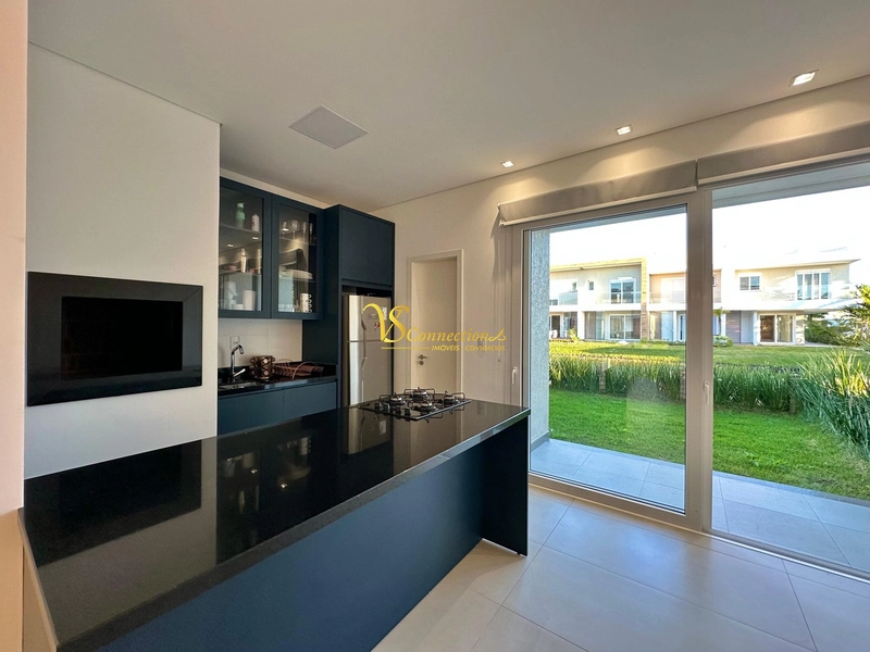 SOBRADO À BEIRA LAGO EM CONDOMÍNIO COM PRAIA PARTICULAR: 5ª foto da galeria de imagens do imóvel