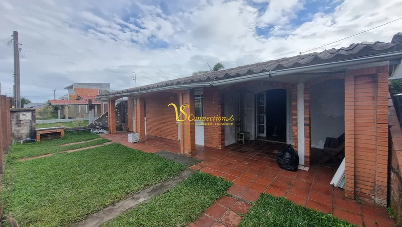 CASA À VENDA EM ATLÂNTIDA SUL