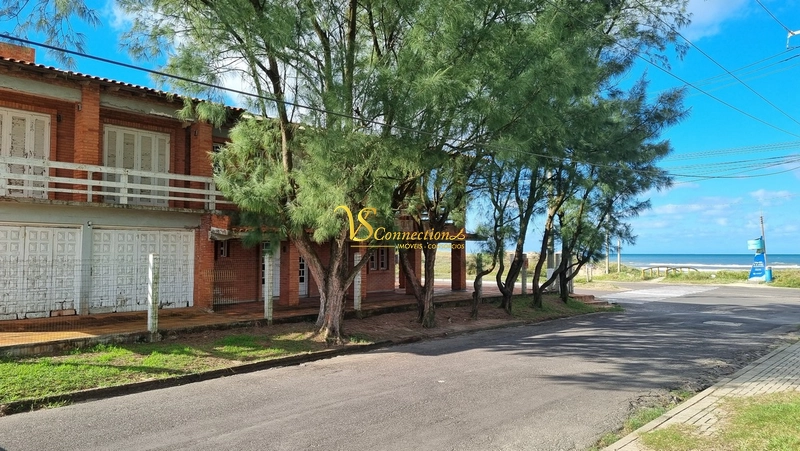 SOBRADO À BEIRA MAR EM ATLÂNTIDA SUL