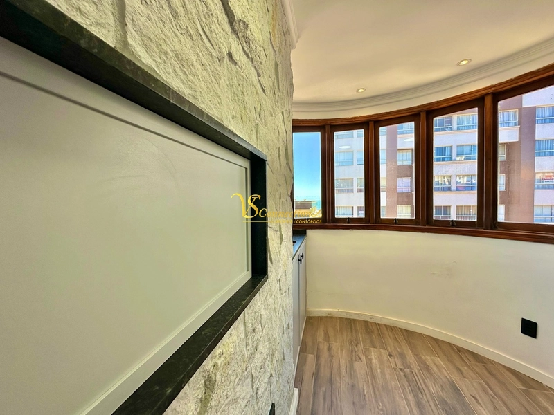 APARTAMENTO À VENDA COM VISTA PARA O MAR: 5ª foto da galeria de imagens do imóvel