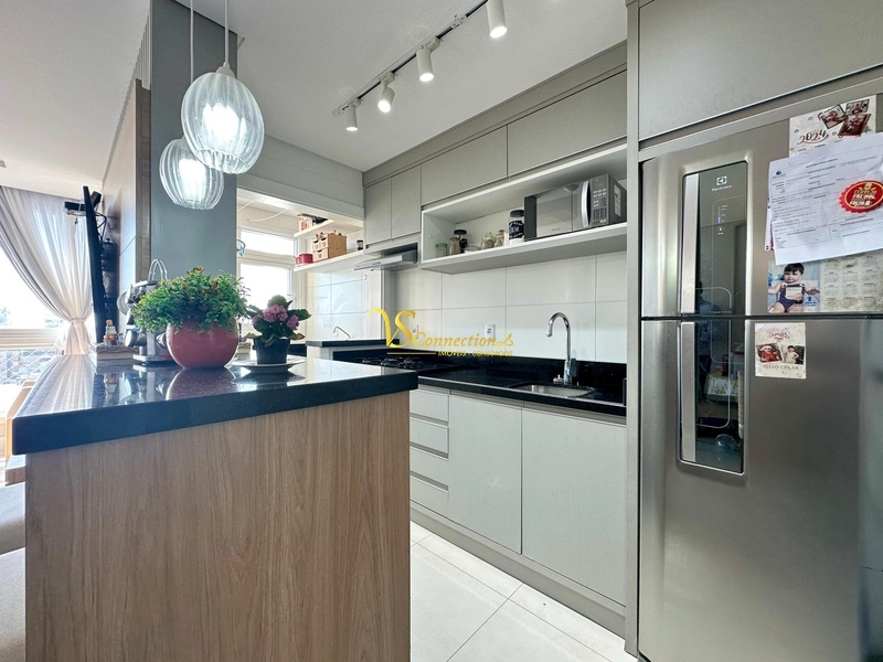 APARTAMENTO MOBILIADO E DECORADO À VENDA NO CENTRO: 3ª foto da galeria de imagens do imóvel