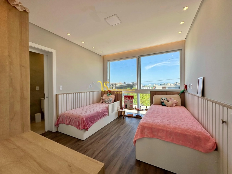 CASA FINAMENTE MOBILIADA NO CONDOMÍNIO RIVIERA EM XANGRIL-LÁ: 19ª foto da galeria de imagens do imóvel
