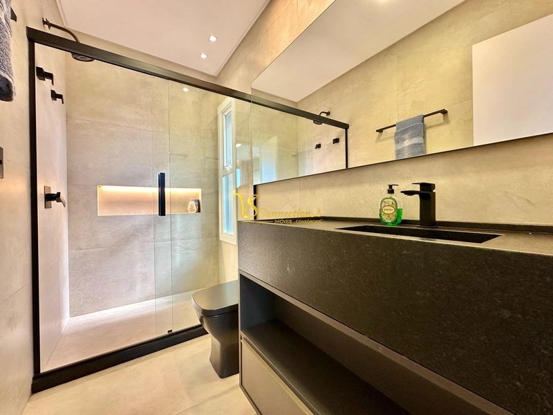 CASA FINAMENTE MOBILIADA NO CONDOMÍNIO RIVIERA EM XANGRIL-LÁ: 15ª foto da galeria de imagens do imóvel