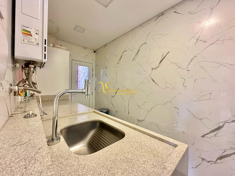 CASA FINAMENTE MOBILIADA NO CONDOMÍNIO RIVIERA EM XANGRIL-LÁ: 22ª foto da galeria de imagens do imóvel