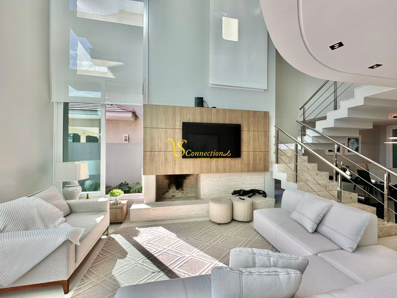 SOBRADO À VENDA!!! OPORTUNIDADE !!! COND. CONDADO DE CAPÃO: 4ª foto da galeria de imagens do imóvel