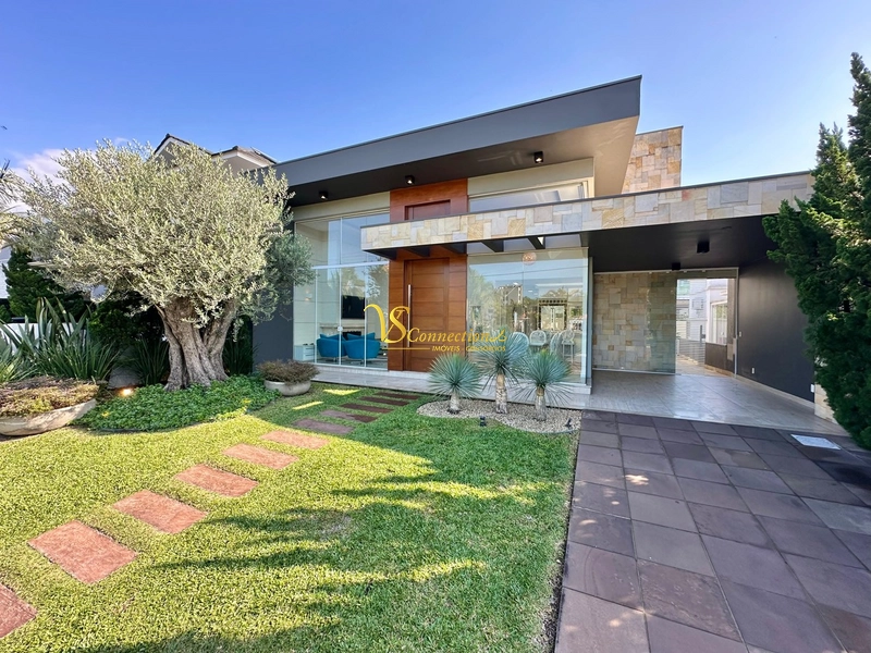 BELÍSSIMA CASA À VENDA NO CONDOMÍNIO CONDADO DE CAPÃO