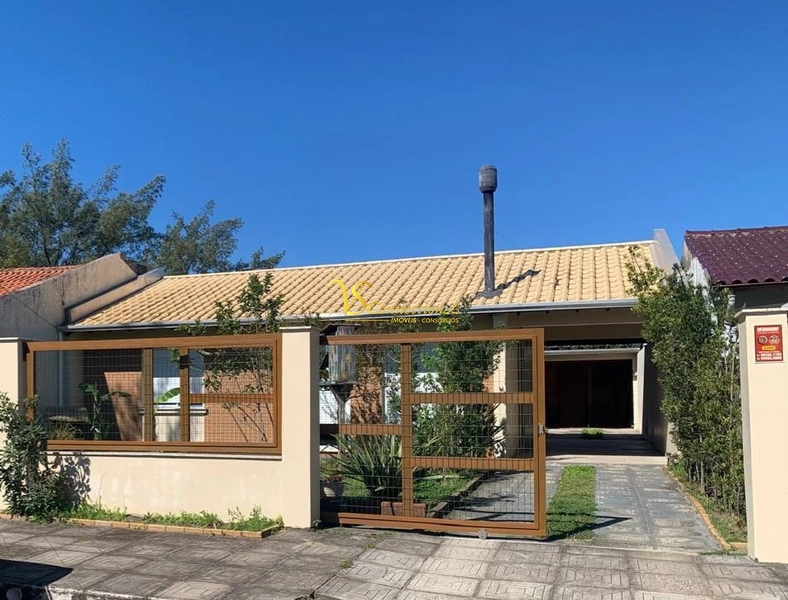 CASA À VENDA EM ATLÂNTIDA SUL: 2ª foto da galeria de imagens do imóvel