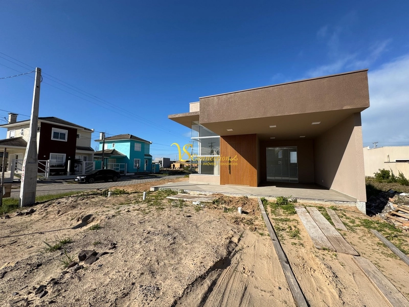 NOVA CASA À VENDA EM ATLÂNTIDA SUL: 4ª foto da galeria de imagens do imóvel