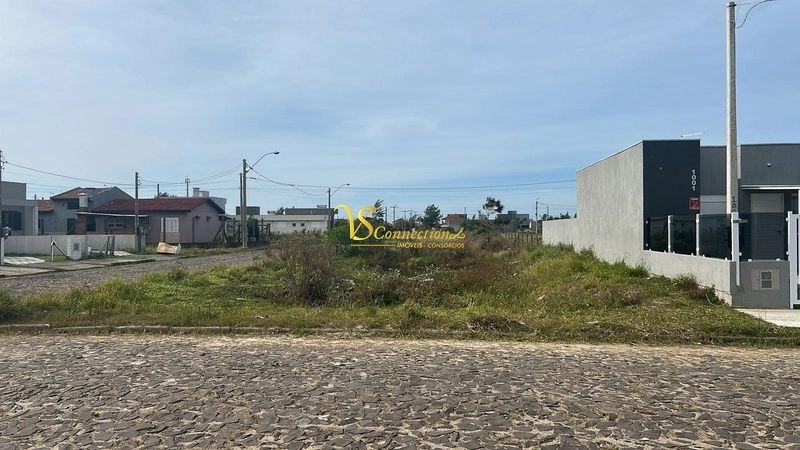 TERRENO À VENDA EM ATLÂNTIDA SUL: 2ª foto da galeria de imagens do imóvel