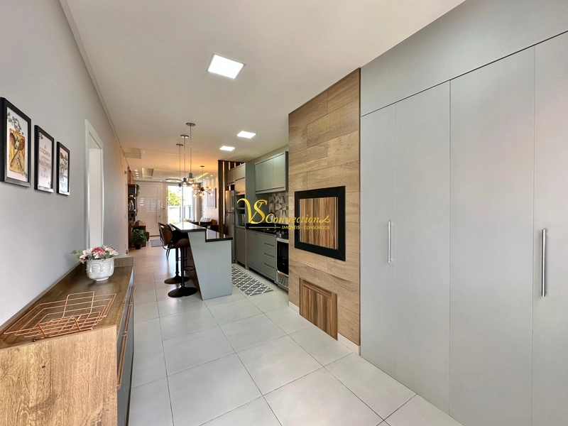 CASA NO CENTRO DE XANGRI-LÁ FINAMENTE MOBILIADA, À VENDA !!!: 8ª foto da galeria de imagens do imóvel