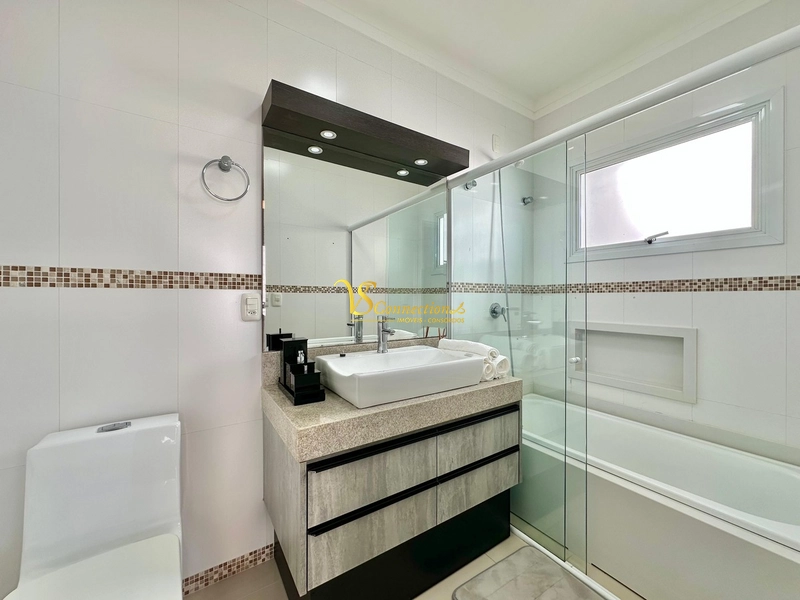 NOVIDADE A VENDA NO CONDADO: 31ª foto da galeria de imagens do imóvel