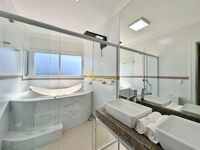 NOVIDADE A VENDA NO CONDADO: 34ª foto da galeria de imagens do imóvel