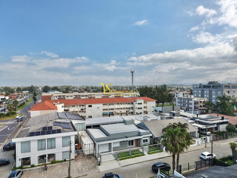 CASA À VENDA EM ATLÂNTIDA: 2ª foto da galeria de imagens do imóvel
