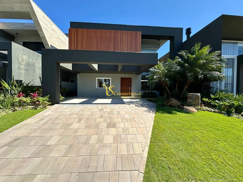 SOBRADO À VENDA CAPÃO ILHAS RESORT