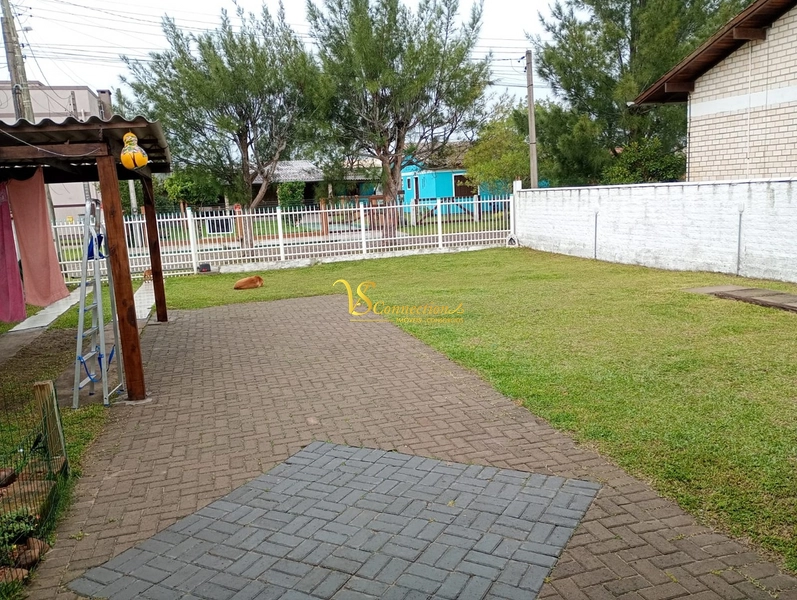 CASA ESPETACULAR À VENDA EM ATLÂNTIDA SUL: 3ª foto da galeria de imagens do imóvel