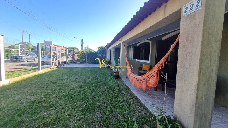 CASA À VENDA A 150m BEIRA-MAR