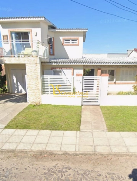 CASA EM AVENIDA COM VISTA RAINHA DO MAR