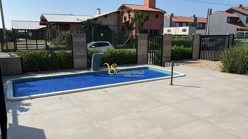 Casa mobiliada com móveis sob medida! PRÓXIMO AO MAR E COM PISCINA!!!: 2ª foto da galeria de imagens do imóvel