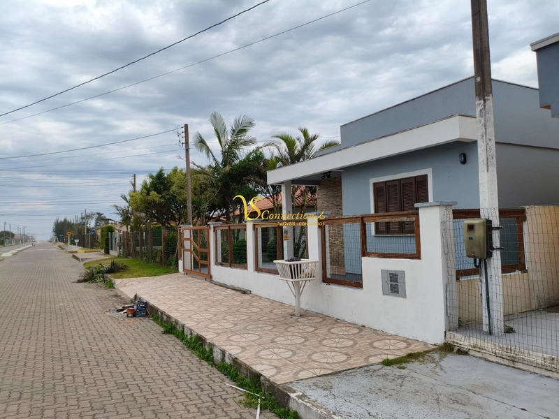 GEMINADO À VENDA EM RAINHA DO MAR, XANGRI-LÁ: 3ª foto da galeria de imagens do imóvel