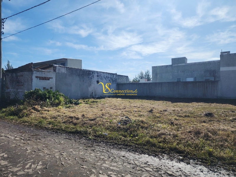 TERRENO DE ESQUINA EM ATLÂNTIDA SUL!