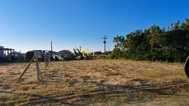 Terrenos à venda em Atlântida Sul!!!!