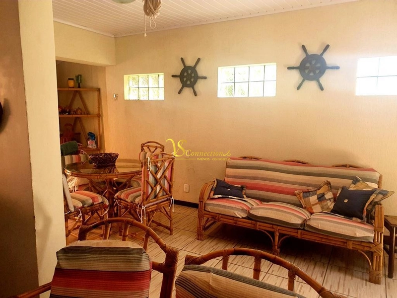 CASA COM 8 DORMITÓRIOS APENAS 150M DA PRAIA: 8ª foto da galeria de imagens do imóvel