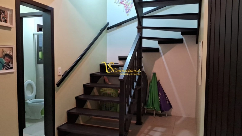 PREDIO RESIDENCIAL COM 3  SOBRADO!!! UMA QUADRA DO MAR!: 17ª foto da galeria de imagens do imóvel