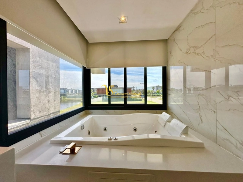 CASA DE ESQUINA À VENDA: 44ª foto da galeria de imagens do imóvel