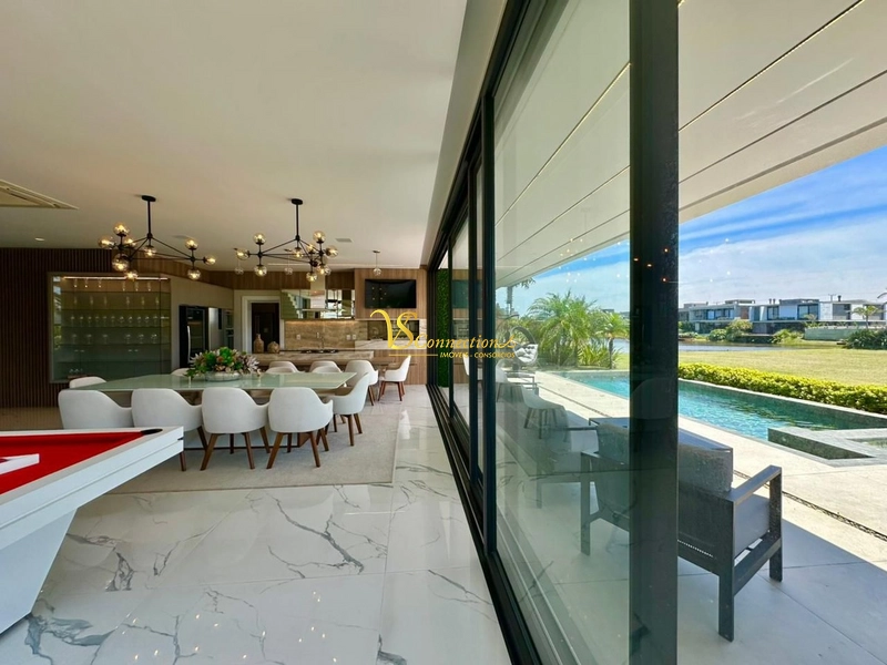 CASA DE ESQUINA À VENDA: 14ª foto da galeria de imagens do imóvel