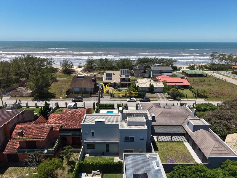 SOBRADO À VENDA EM XANGRI-LÁ, PRÓXIMO AO MAR: 33ª foto da galeria de imagens do imóvel