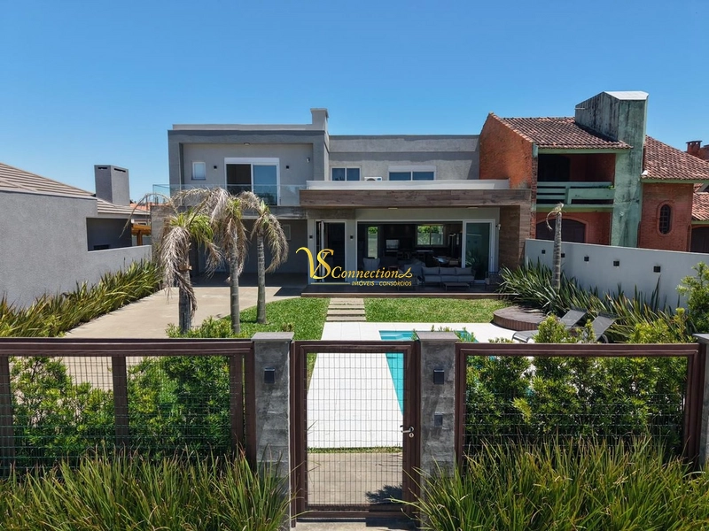 SOBRADO À VENDA EM XANGRI-LÁ, PRÓXIMO AO MAR