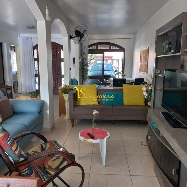 CASA A 50M DA PRAIA COM PISCINA: 19ª foto da galeria de imagens do imóvel