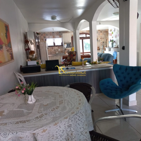 CASA A 50M DA PRAIA COM PISCINA: 11ª foto da galeria de imagens do imóvel