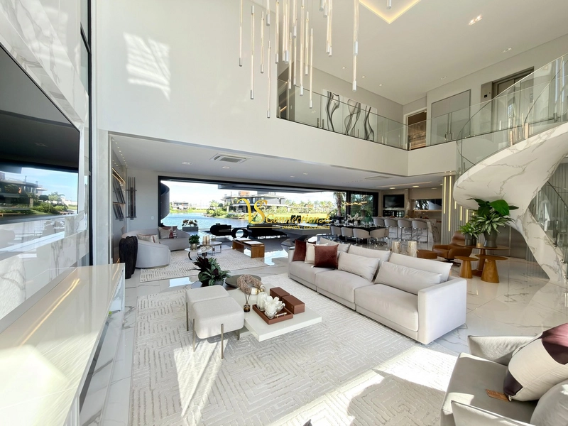 CONDOMÍNIO SENSE MANSÃO COM VISTA FANTÁSTICA PARA O LAGO: 2ª foto da galeria de imagens do imóvel