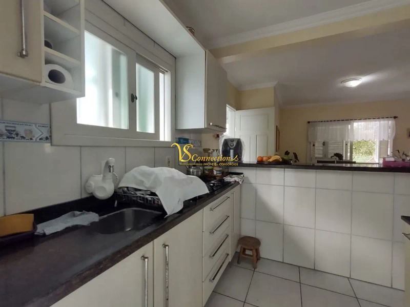 Praia de Rainha do Mar, localização de moradores fixos, escolas: 10ª foto da galeria de imagens do imóvel