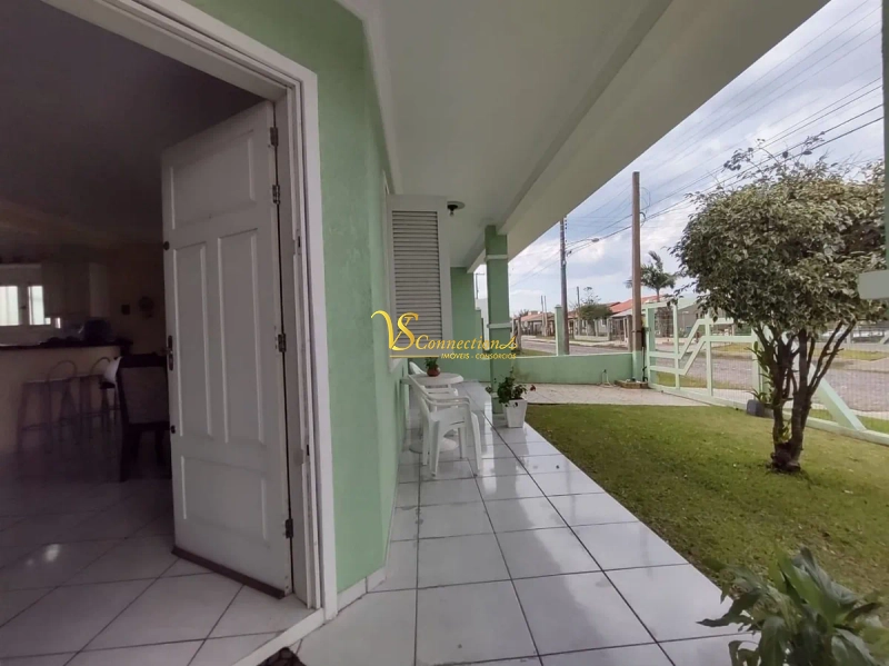 Praia de Rainha do Mar, localização de moradores fixos, escolas: 2ª foto da galeria de imagens do imóvel