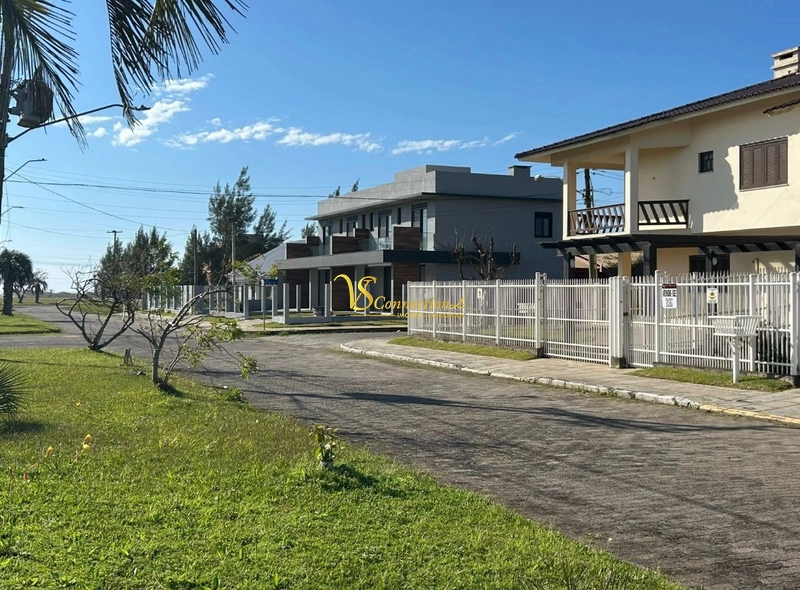 Duplex à venda em Xangri-Lá: 29ª foto da galeria de imagens do imóvel