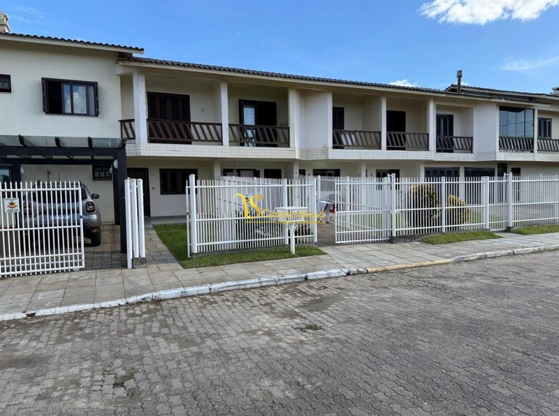 Duplex à venda em Xangri-Lá: 2ª foto da galeria de imagens do imóvel