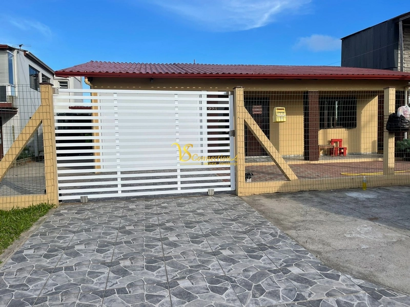 Casa à venda em Xangri-Lá: 2ª foto da galeria de imagens do imóvel