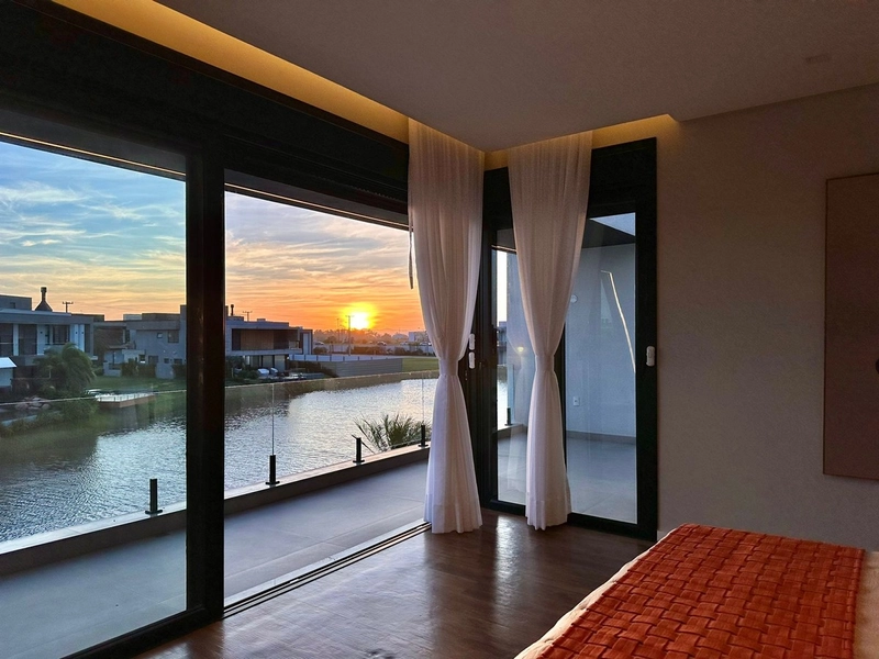 SOBRADO À VENDA BEIRA LAGO: 24ª foto da galeria de imagens do imóvel