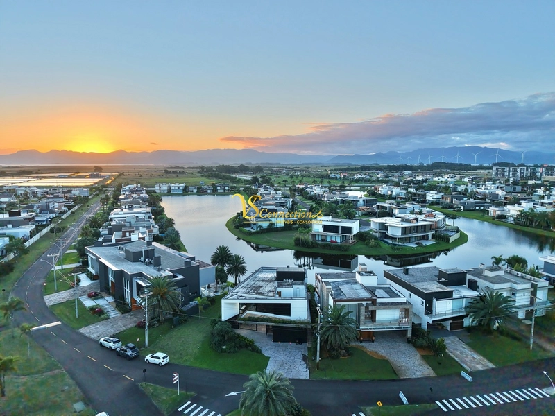 Sobrado de luxo, Beira Lago no Condomínio Enseada Lagos de Xangri-Lá!: 30ª foto da galeria de imagens do imóvel