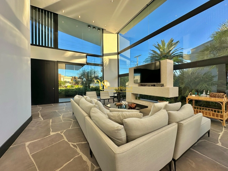 Sobrado de luxo, Beira Lago no Condomínio Enseada Lagos de Xangri-Lá!: 4ª foto da galeria de imagens do imóvel