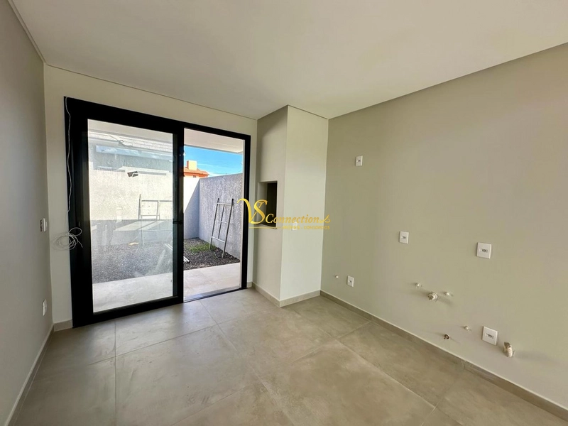 Sobrado a apenas 3 quadras da praia: 3ª foto da galeria de imagens do imóvel