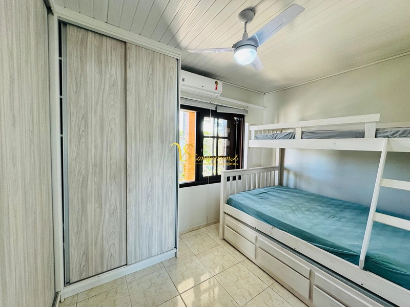 CASA DE ESQUINA PRÓXIMA DO MAR E CENTRO DE ATLÂNTIDA SUL: 24ª foto da galeria de imagens do imóvel